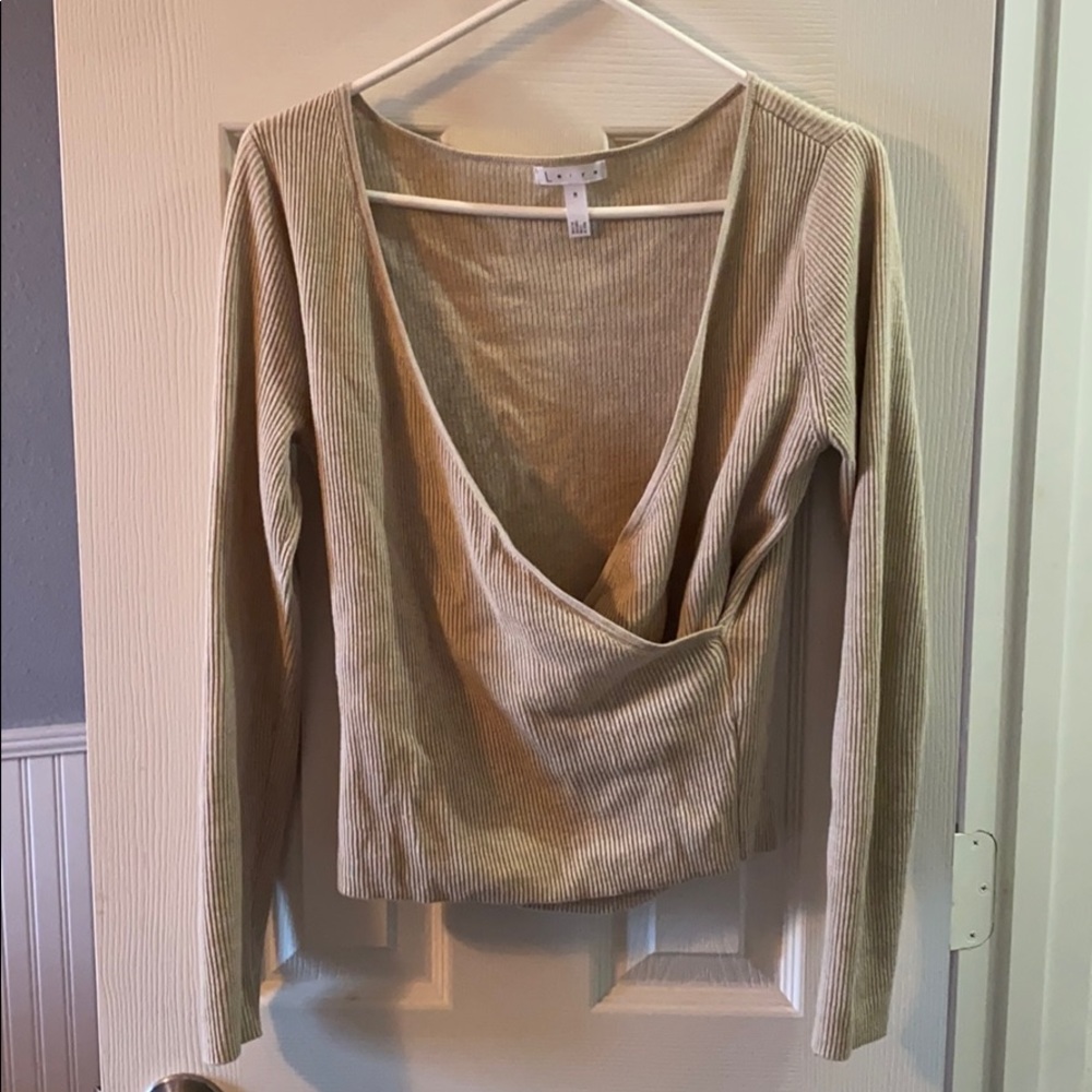 LEITH Top